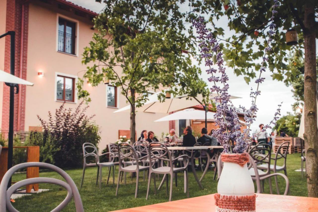 La Tenuta Di Santo Stefano Agri Resort & Spa Fossano Extérieur photo